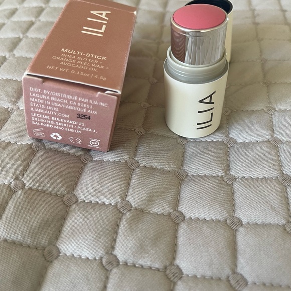 ILIA Multi-Stick blush ALL IN ONE! all of me pink, NEW - Picture 3 of 4